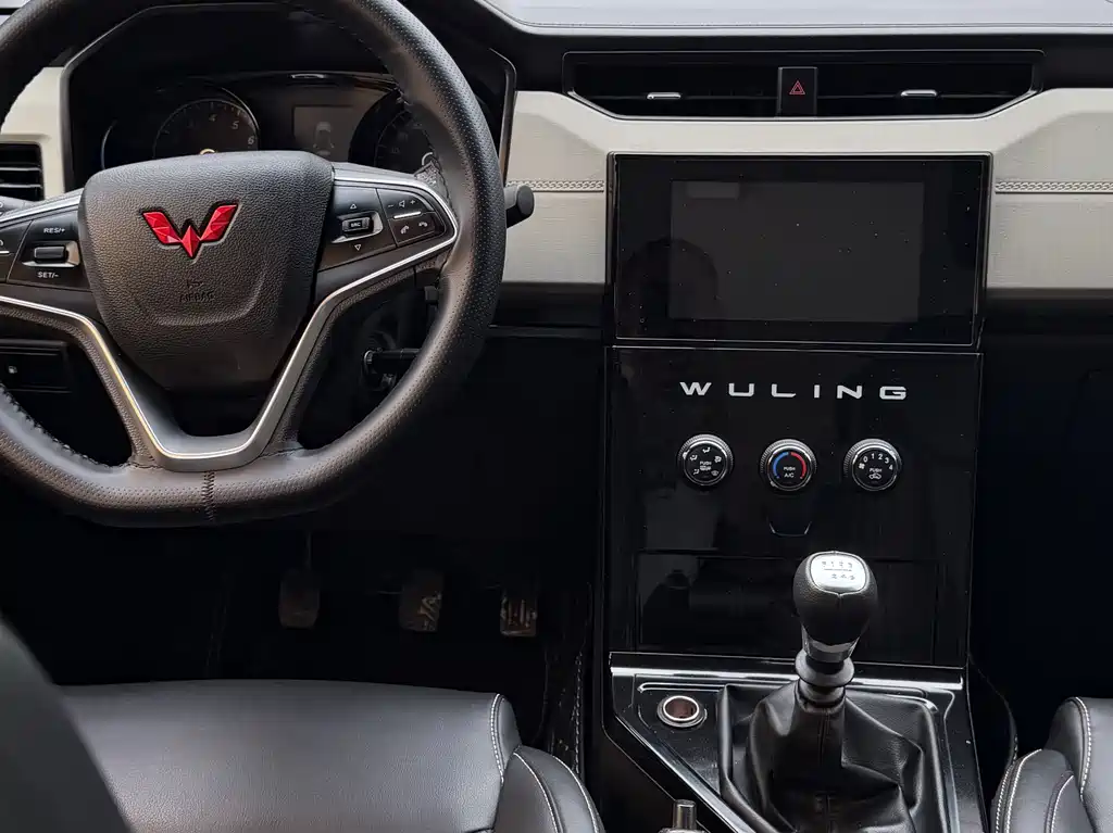 Wuling Journey 2021 1.5T MT Luxury