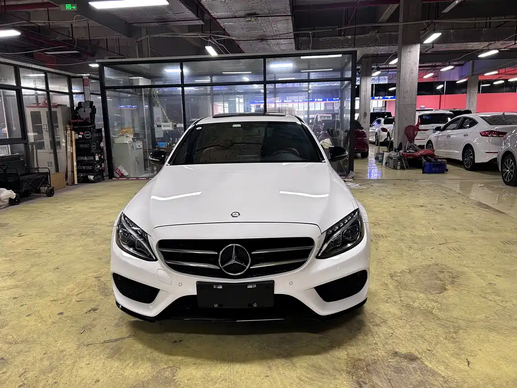 Mercedes-Benz C-Class — миниатюра 2