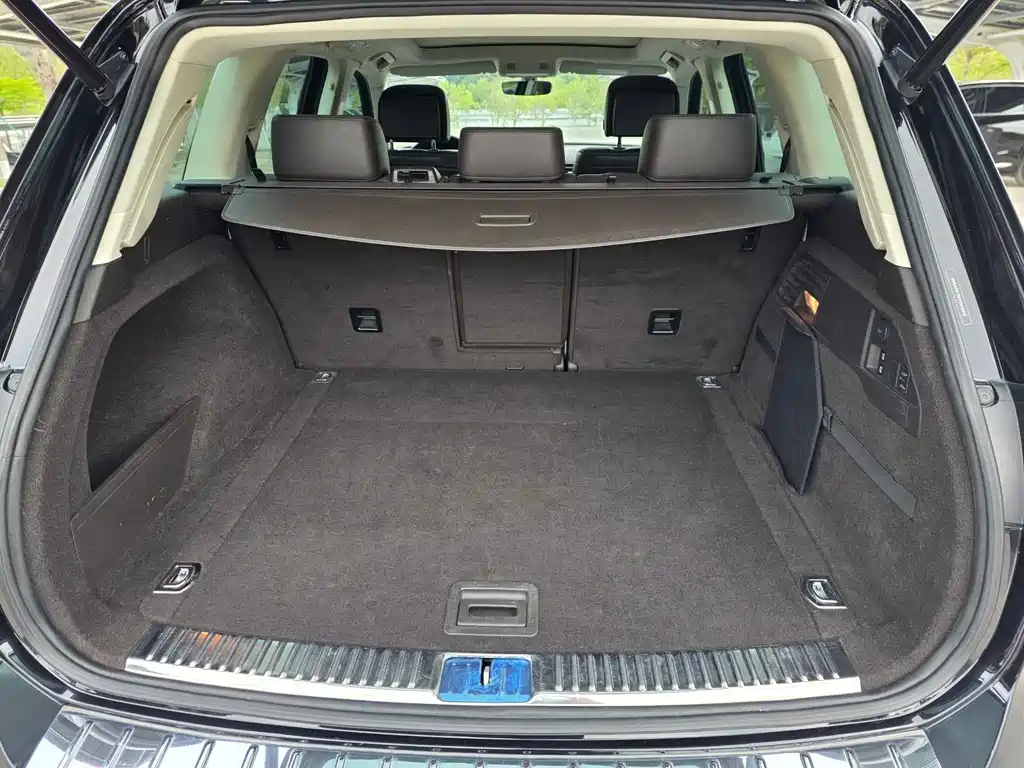 Volkswagen Touareg — миниатюра 9