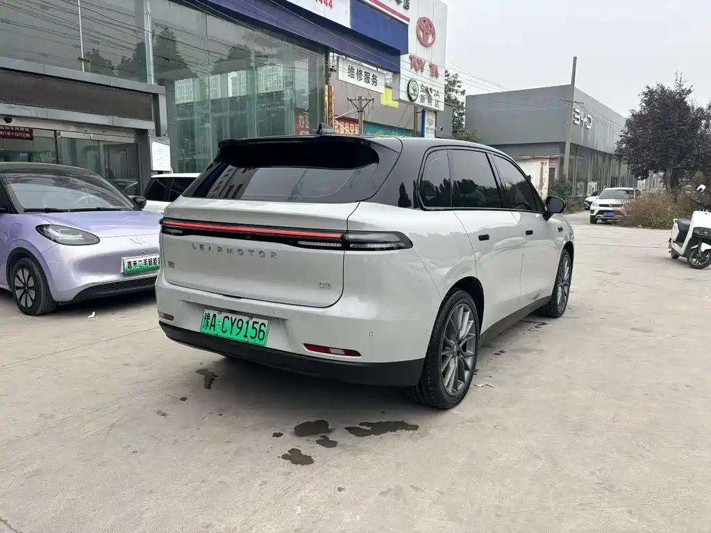 Leapmotor Leapmotor C10 — миниатюра 8
