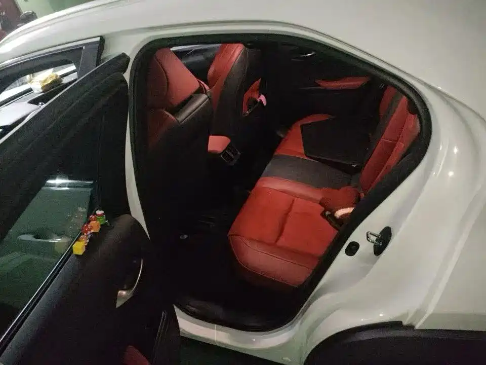 Lexus UX — миниатюра 4