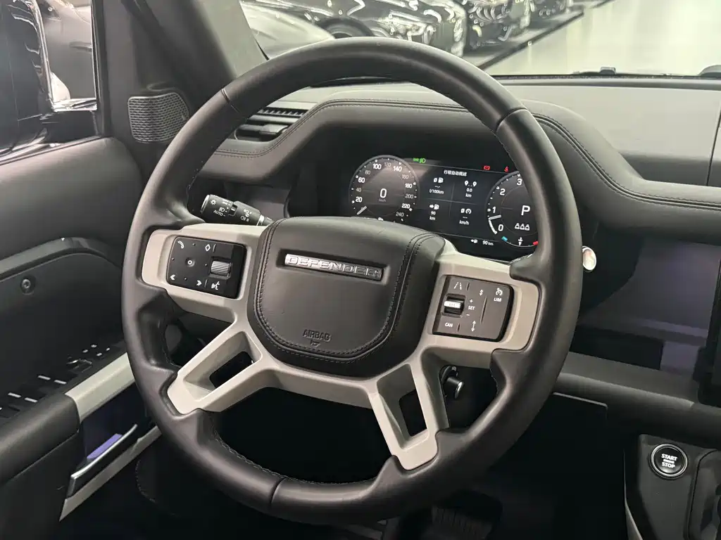 Land Rover Defender — миниатюра 10