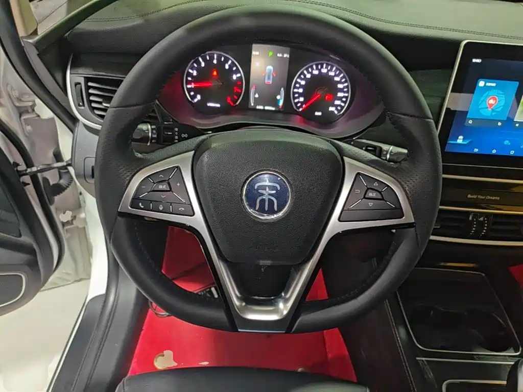 BYD MAX — миниатюра 11