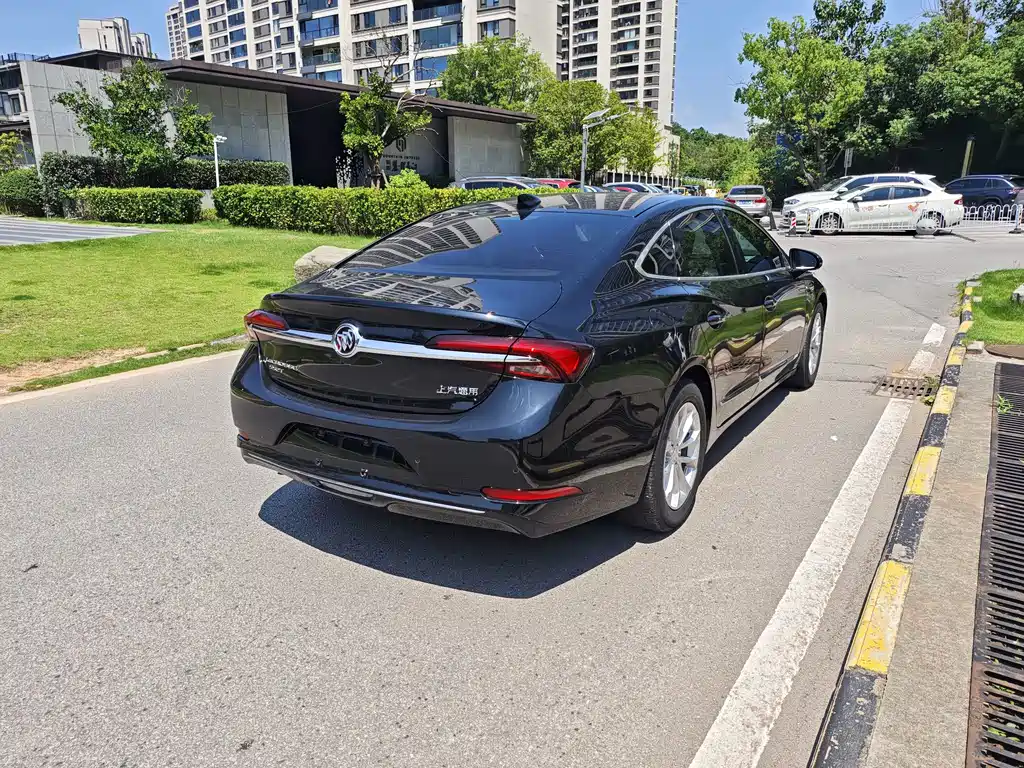 Buick LaCrosse — миниатюра 7