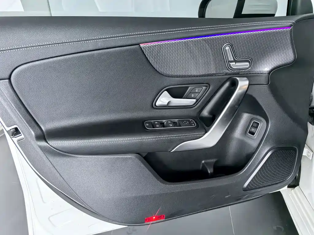 Mercedes-Benz A-Class — миниатюра 16