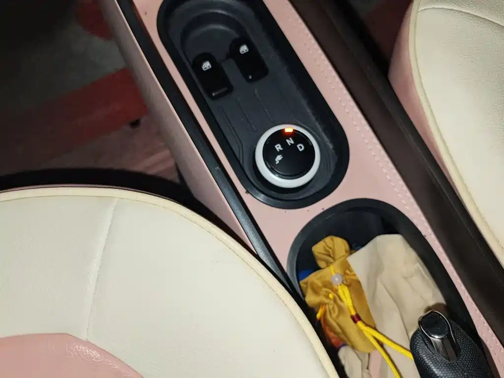 Wuling MINIEV — миниатюра 10