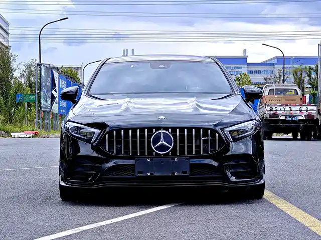 MERCEDES-BENZ  A CLASS AMG 2022