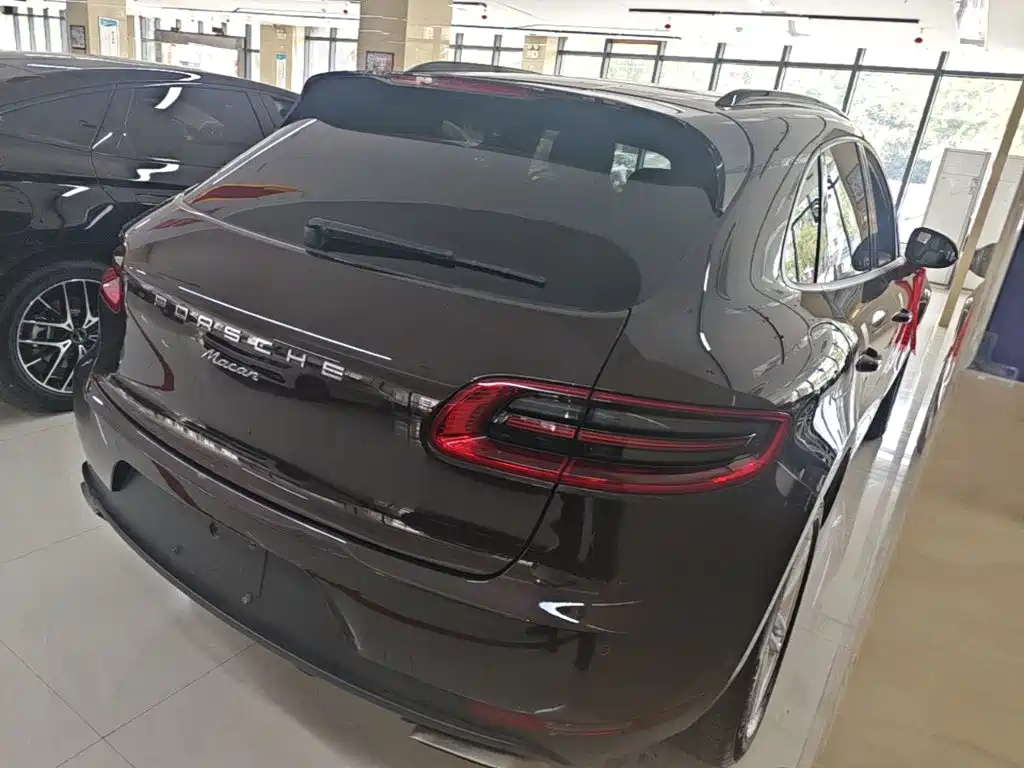 Porsche Macan — миниатюра 7
