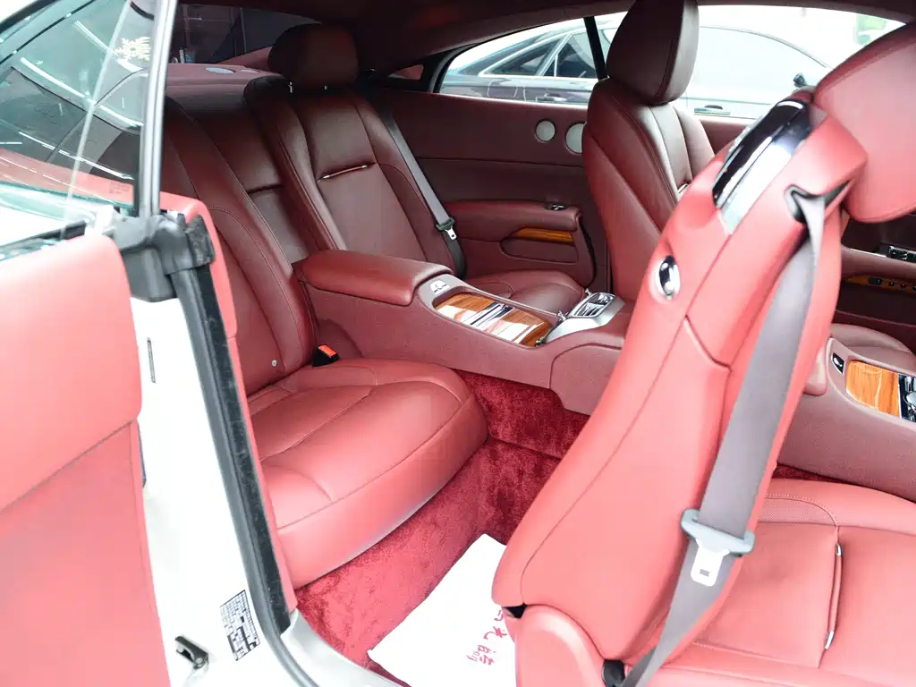 Rolls-Royce Wraith — миниатюра 12
