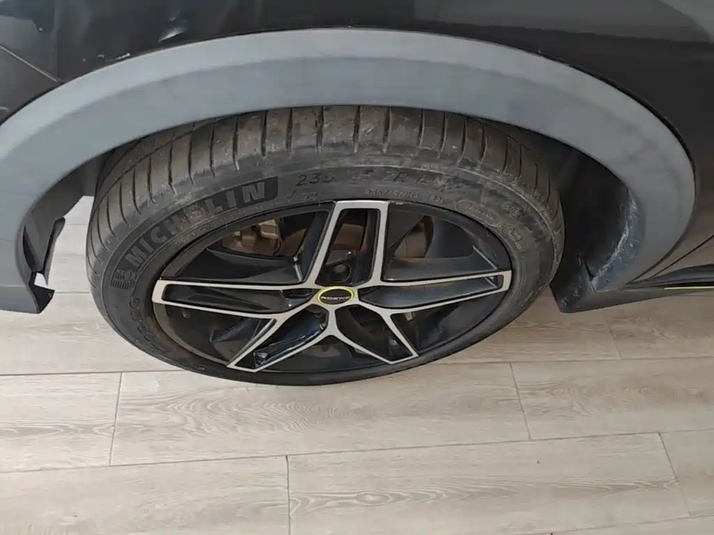 Roewe RX5 — миниатюра 23