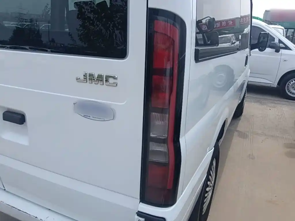 JMC JMC Fushun — миниатюра 8