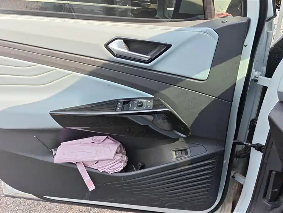 Volkswagen ID.4 X 2023 Smart