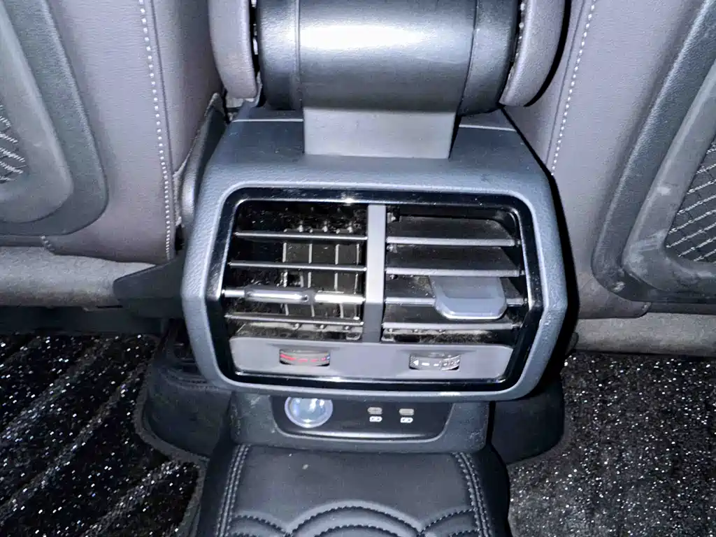 Audi Q3 Sportback — миниатюра 16