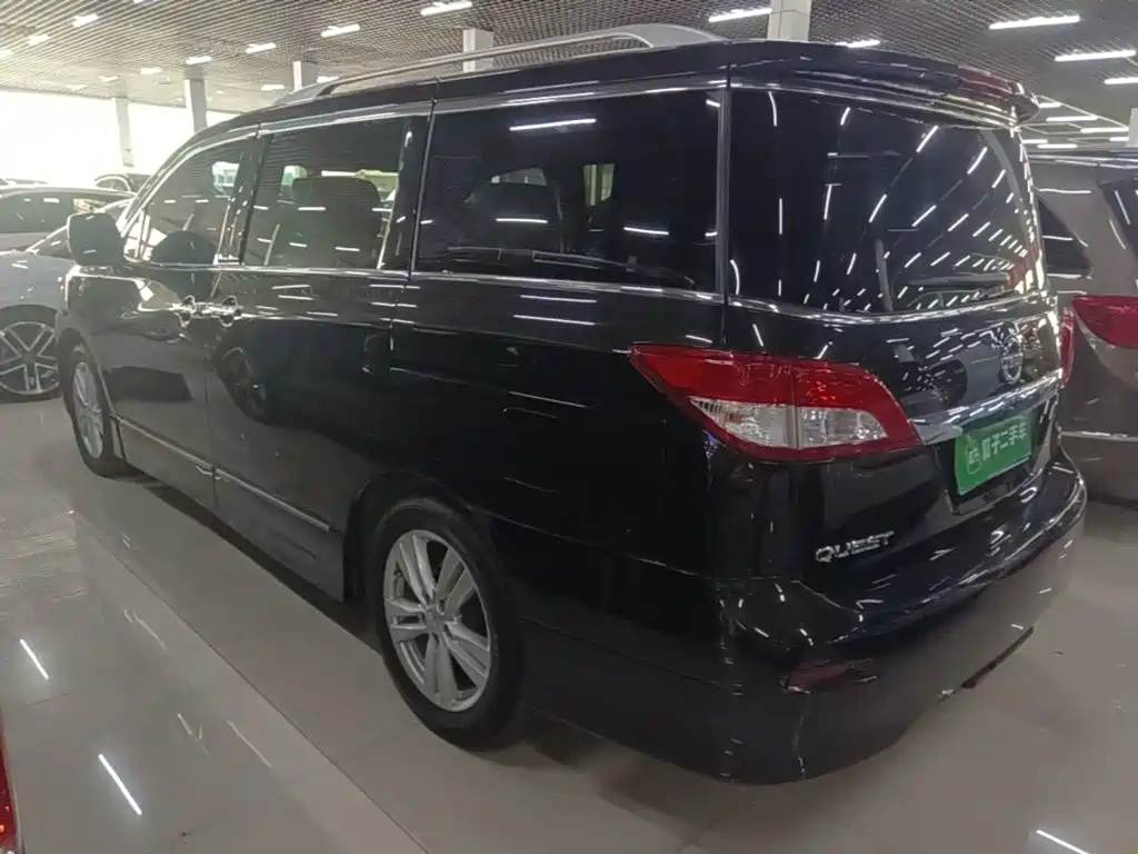 Nissan Quest — миниатюра 5