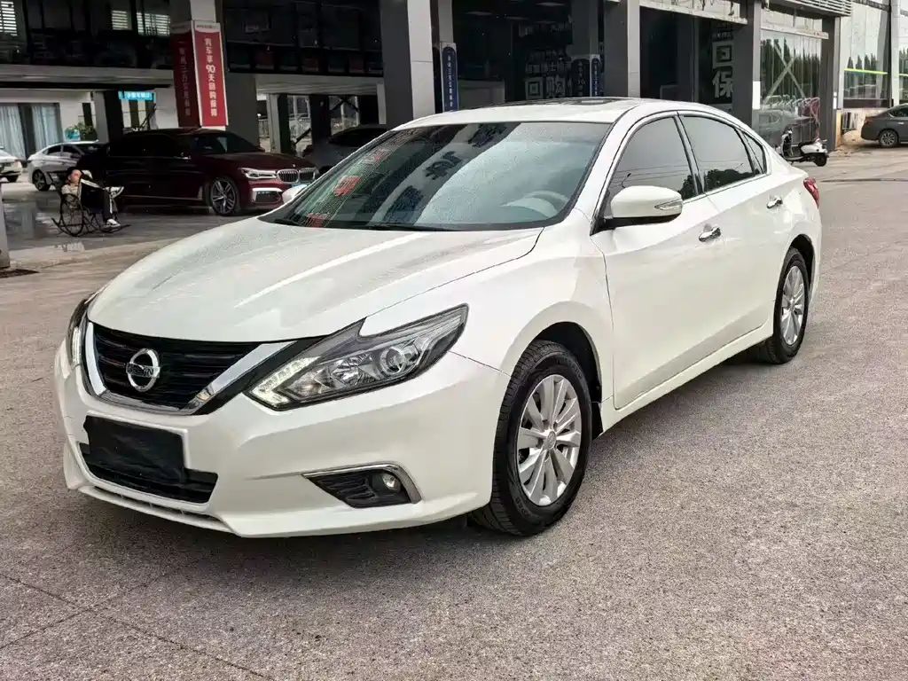 NISSAN TEANA