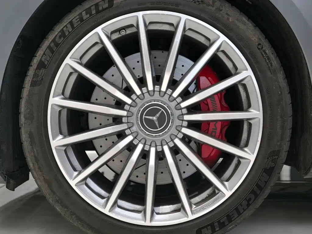 MERCEDES-BENZ AMG GT