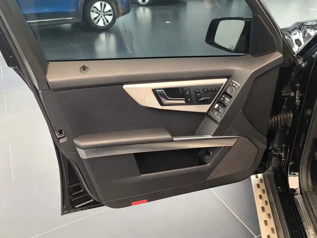 Mercedes-Benz GLK-Class — миниатюра 8