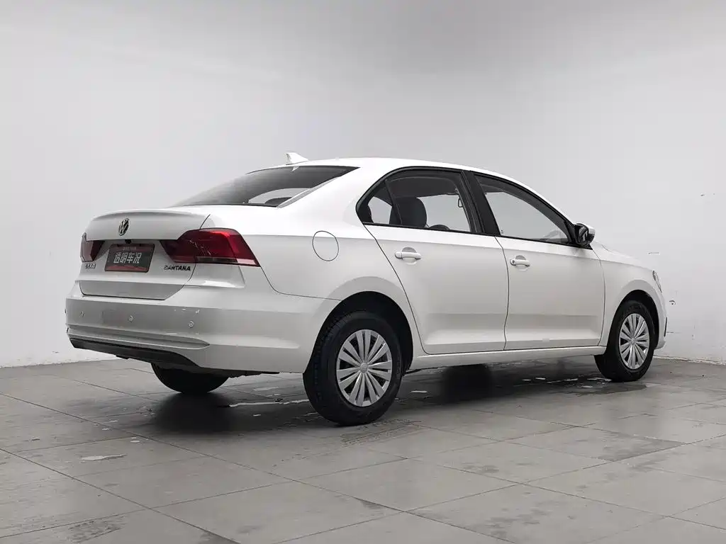Volkswagen Santana — миниатюра 2