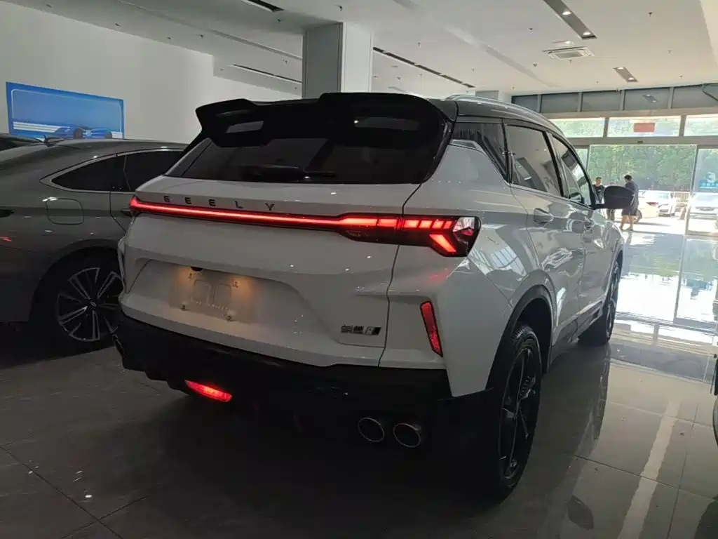 Geely Binyue — миниатюра 7