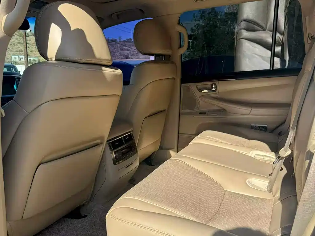 Lexus LX 2009 570