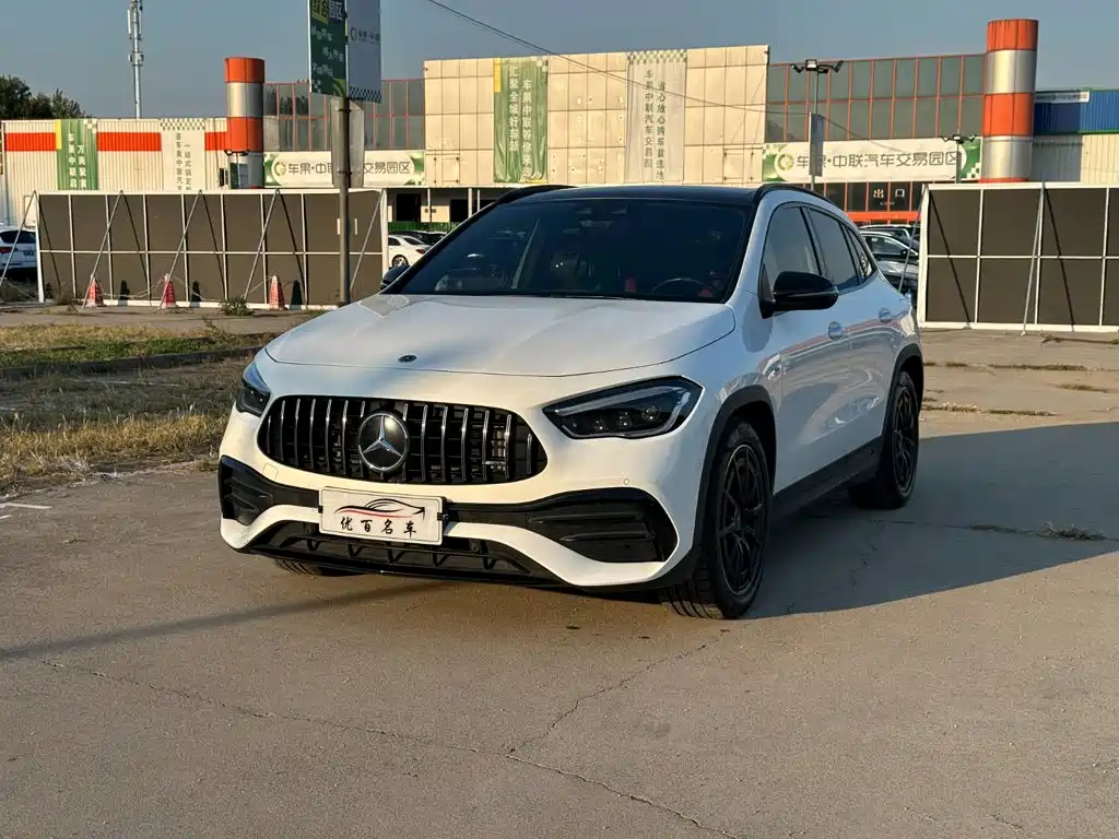 Mercedes-Benz GLA AMG