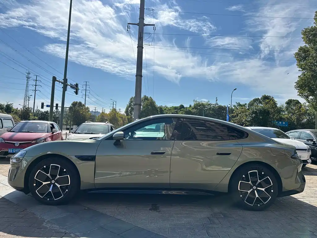 XIAOMI CAR XIAOMI SU7