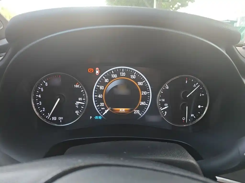 Buick LaCrosse — миниатюра 4