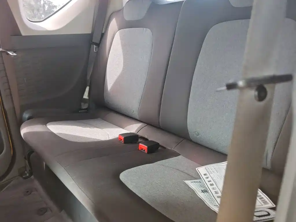 Wuling MINIEV — миниатюра 17