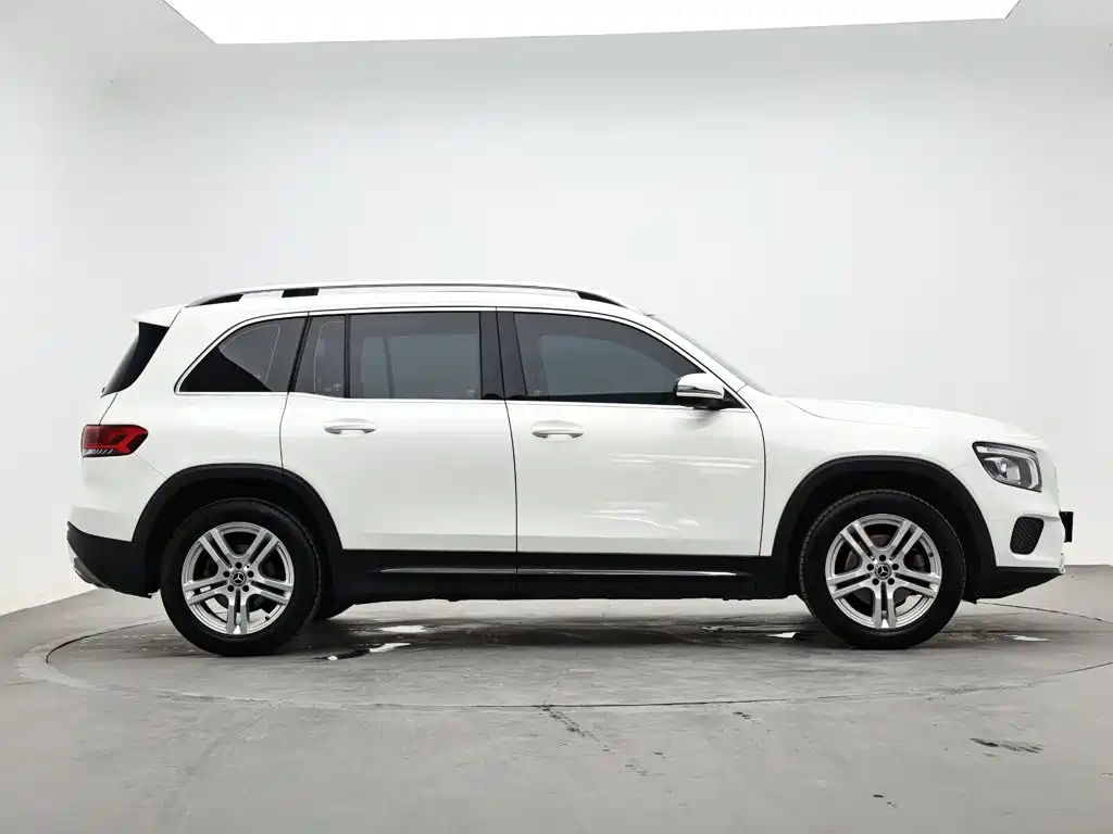 Mercedes-Benz GLB — миниатюра 5