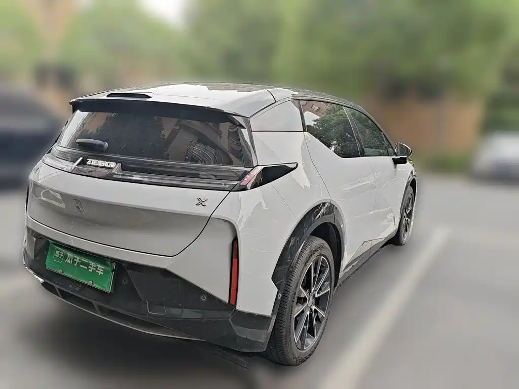 Zeekr X — миниатюра 5