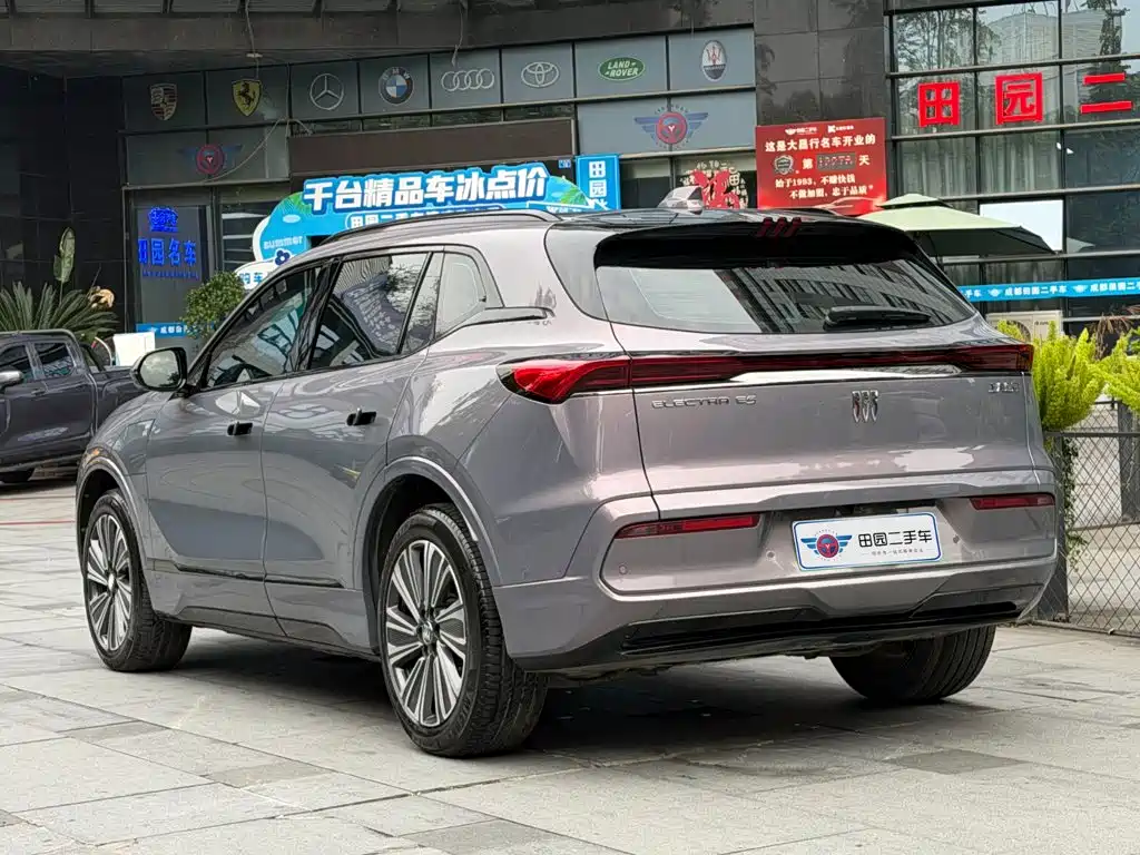 Buick E5 — миниатюра 4
