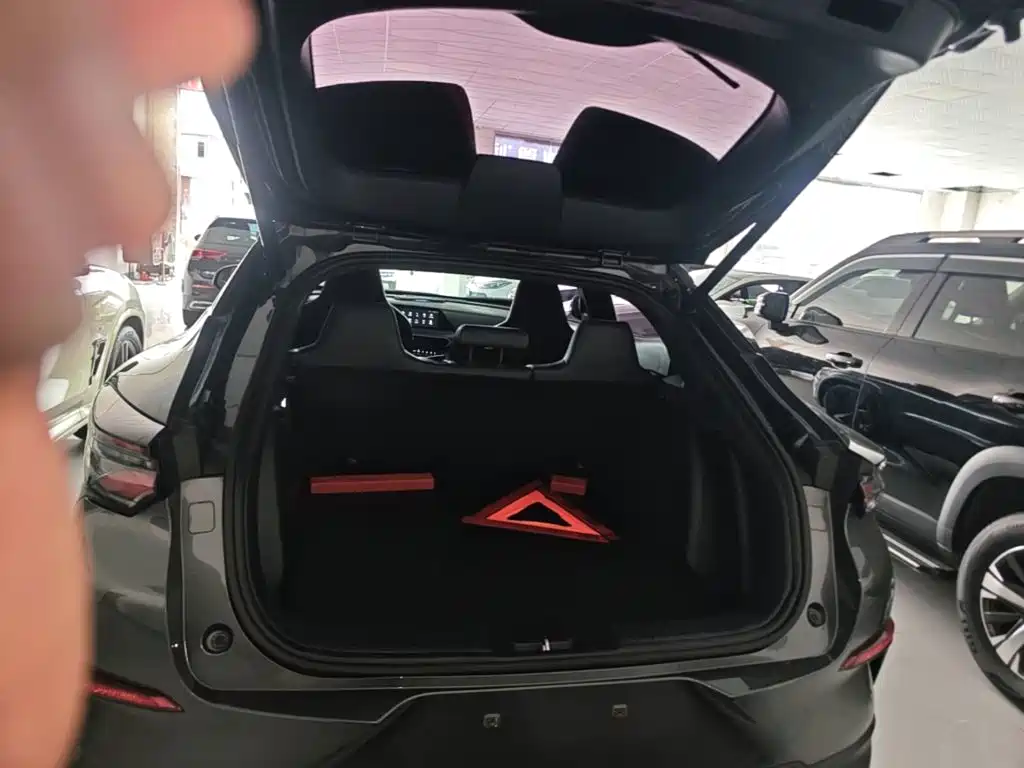 Changan UNI-T — миниатюра 19