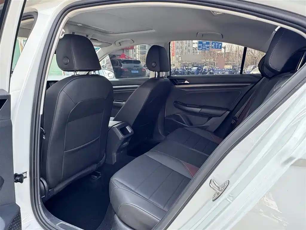 Volkswagen Bora 2019 1.5L AT Comfort V