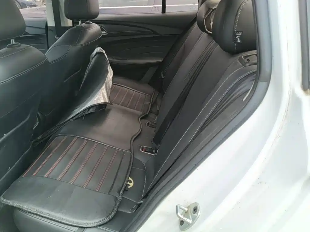 Roewe i5 — миниатюра 17