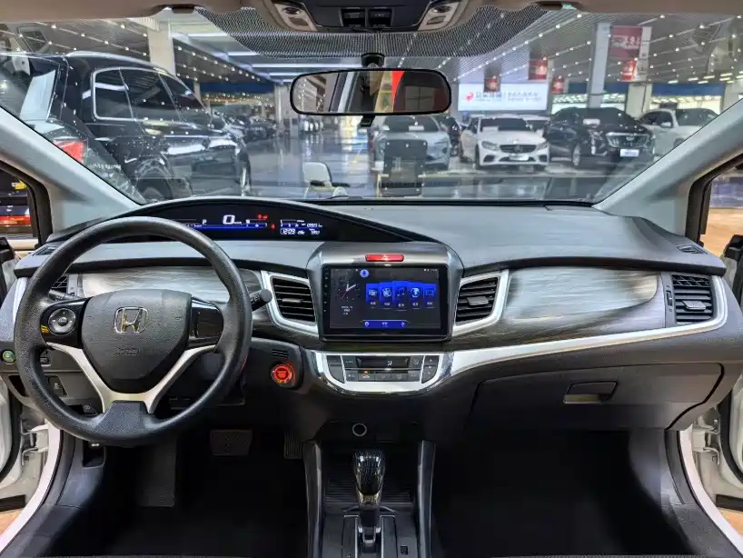Honda Jade — миниатюра 8