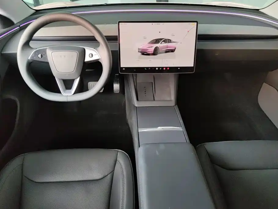 Tesla Model 3 — миниатюра 12