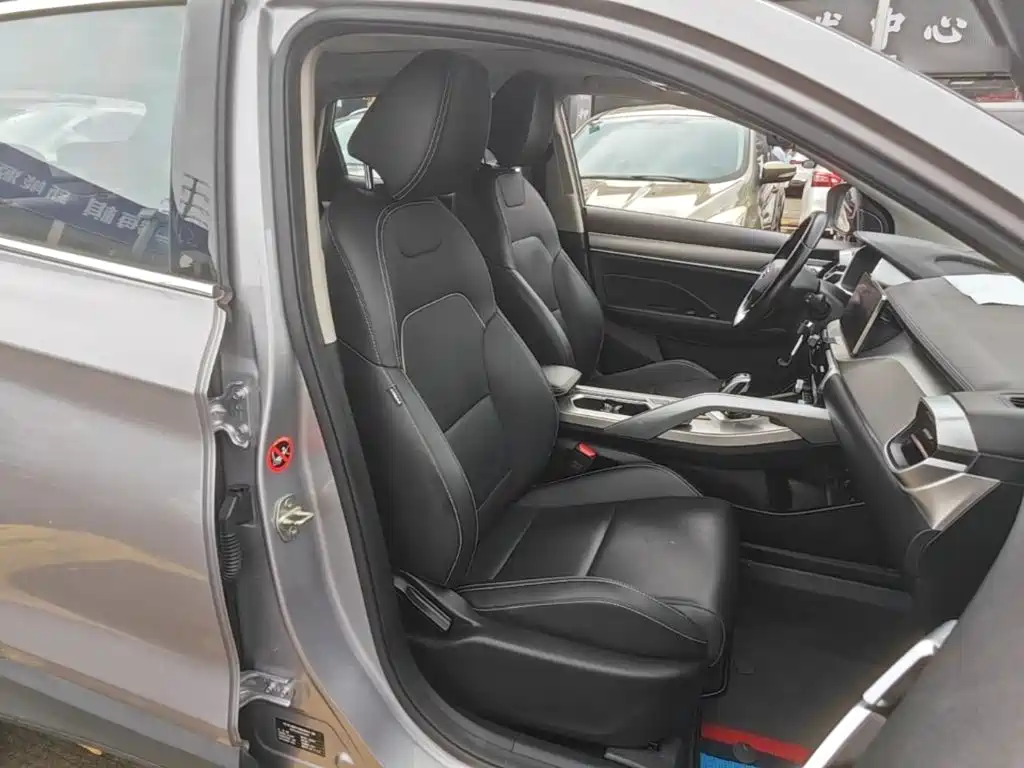 Geely Binyue — миниатюра 25