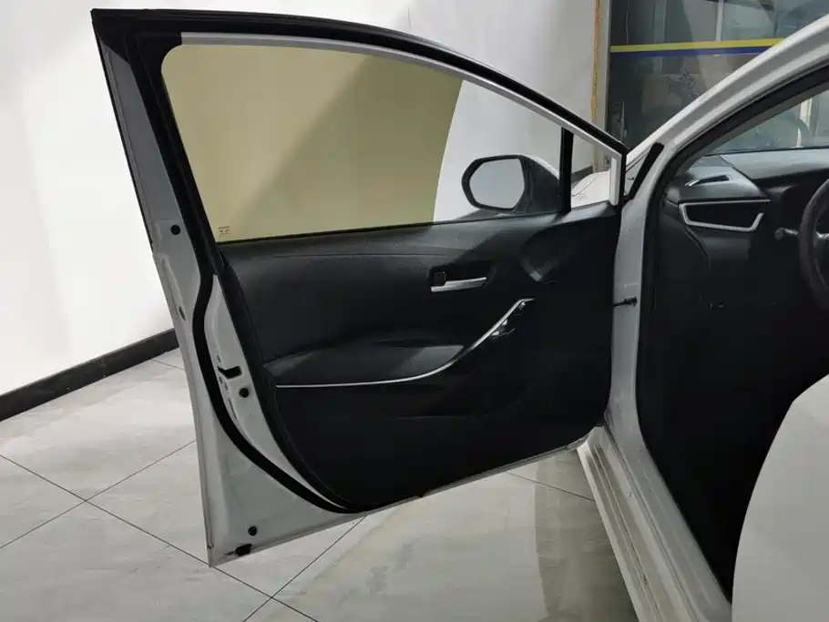 Toyota Corolla — миниатюра 7