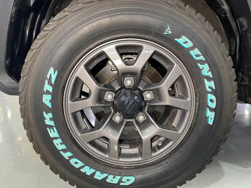 Suzuki Jimny — миниатюра 15