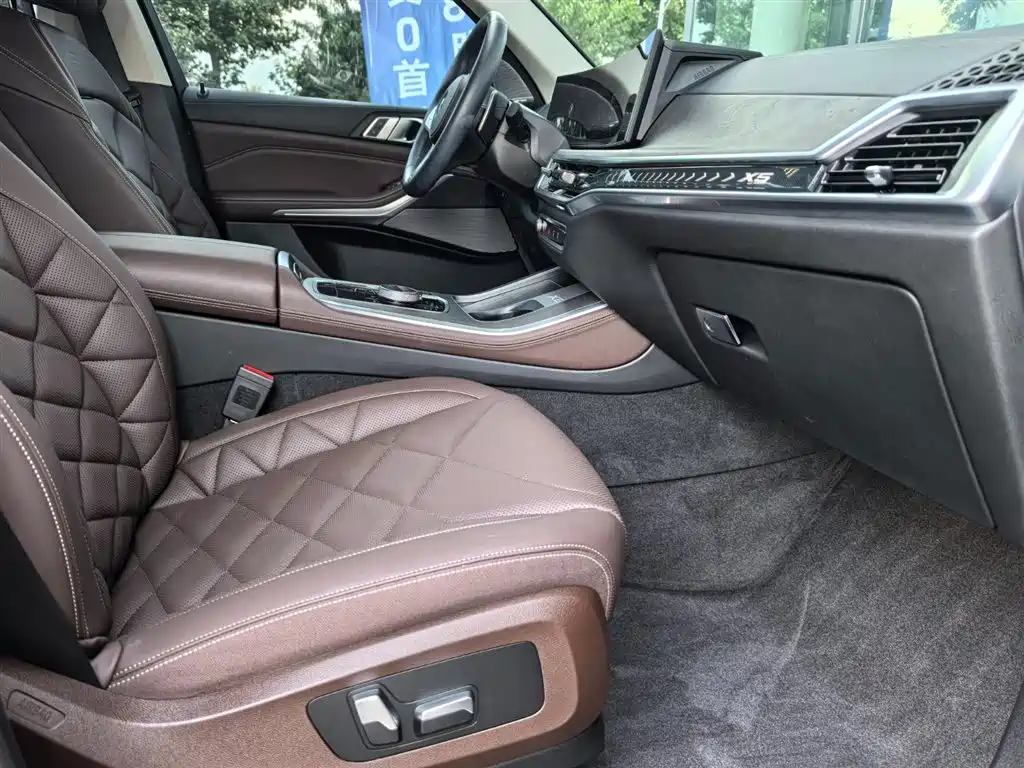BMW X5 — миниатюра 15