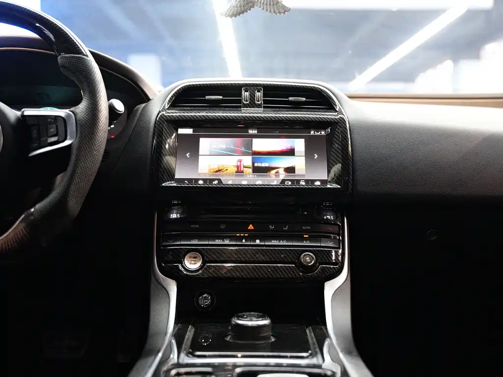 Jaguar XEL — миниатюра 17