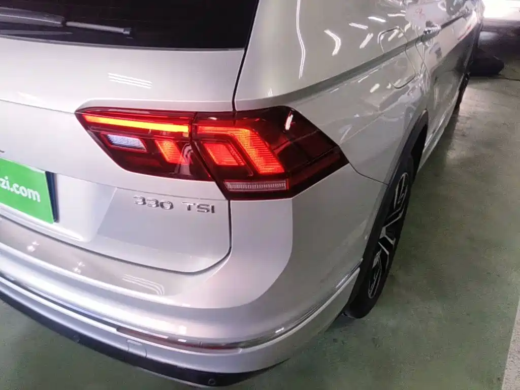 Volkswagen Tiguan L — миниатюра 8