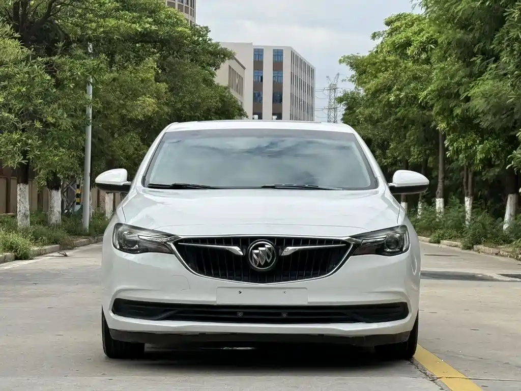 Buick Excelle — миниатюра 3