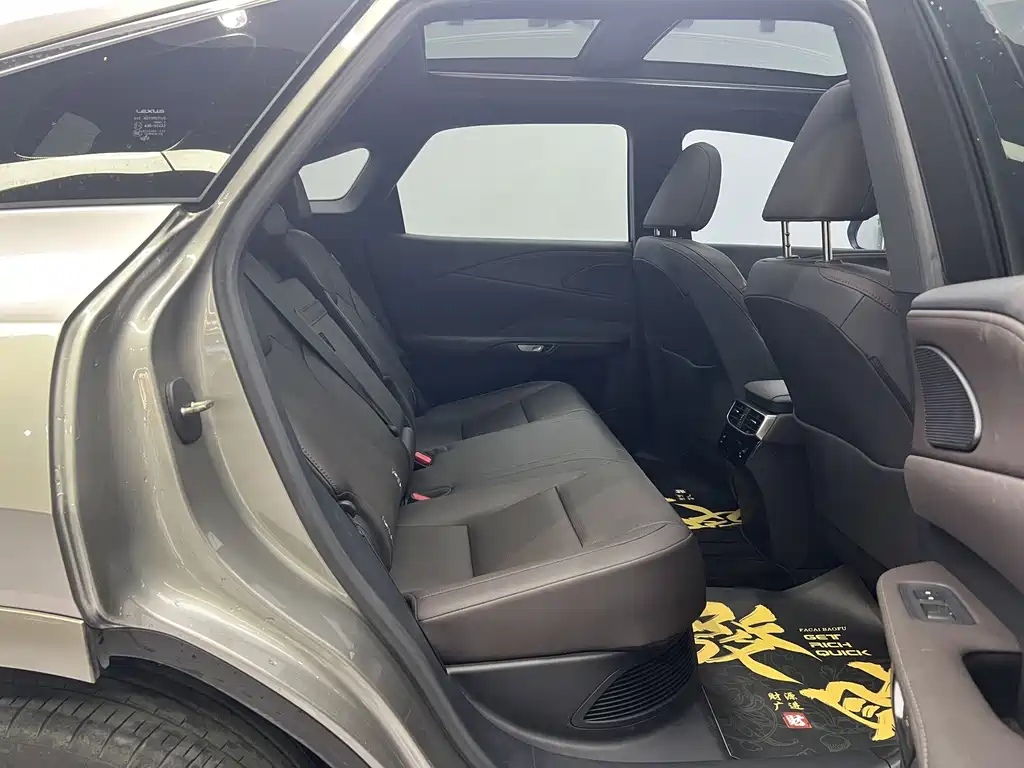 Lexus RX — миниатюра 13