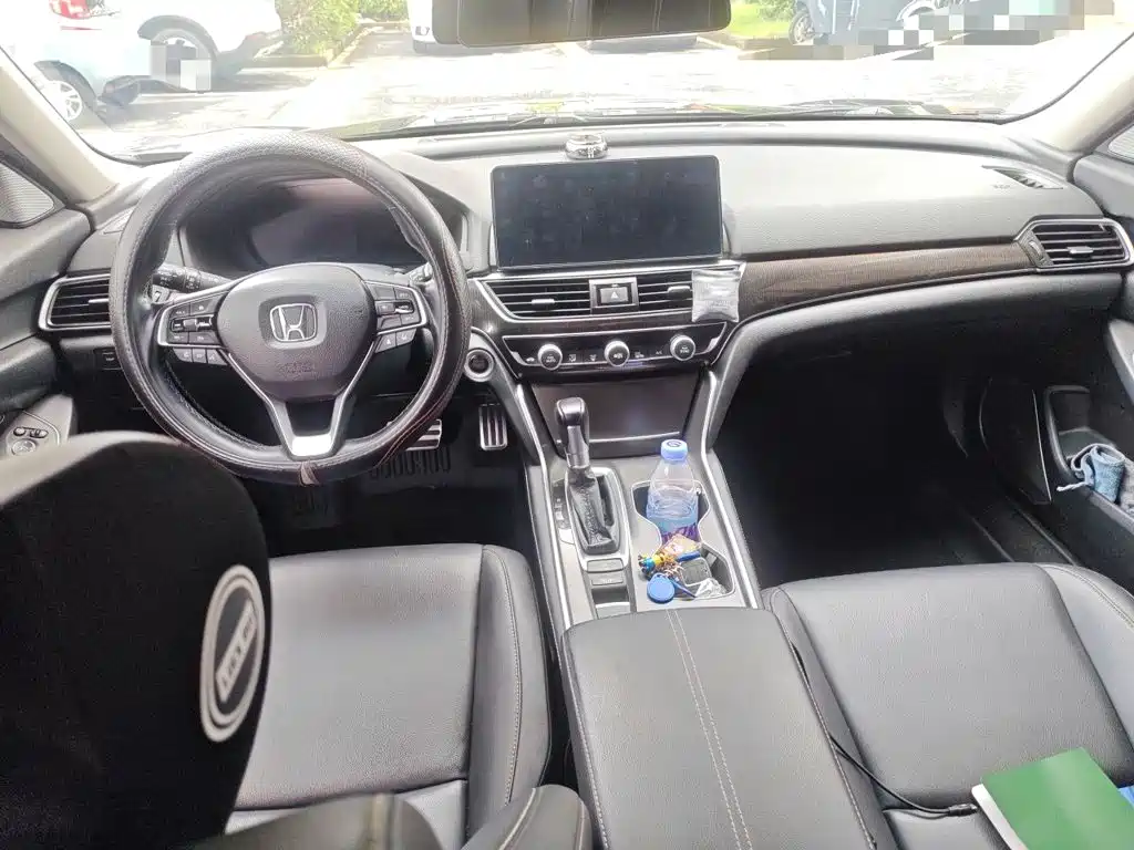 Honda Accord — миниатюра 5