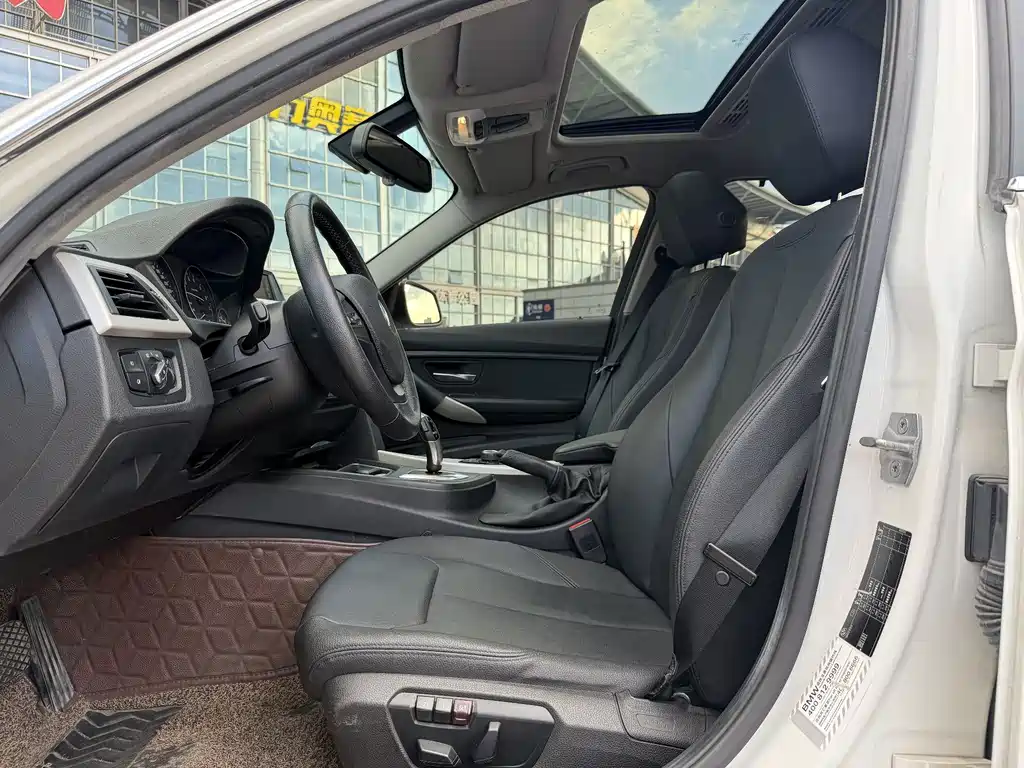 BMW 3 Series — миниатюра 8