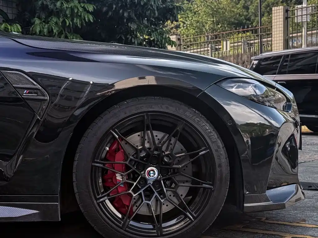 BMW M4 — миниатюра 6