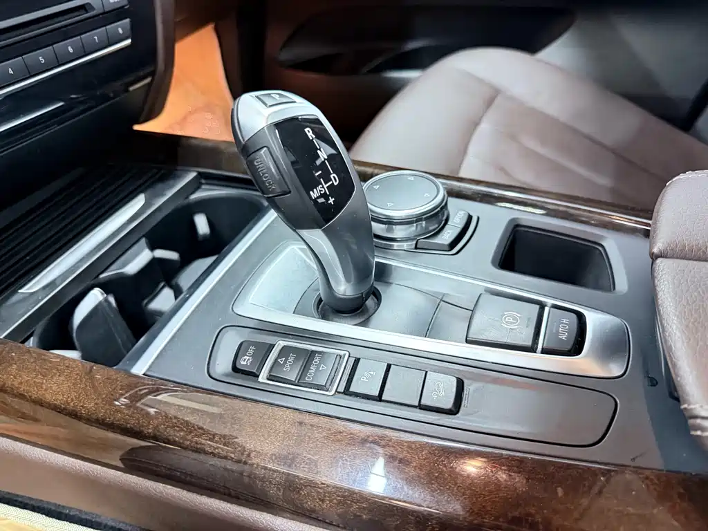BMW X5 (Import) — миниатюра 15
