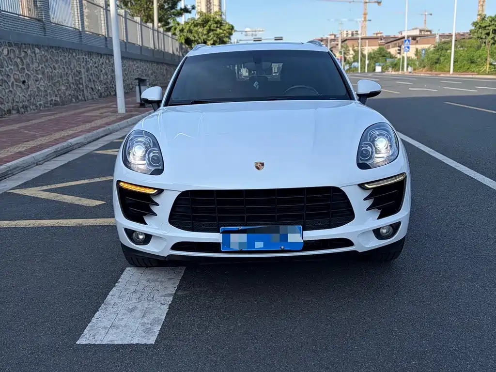 Porsche Macan — миниатюра 2
