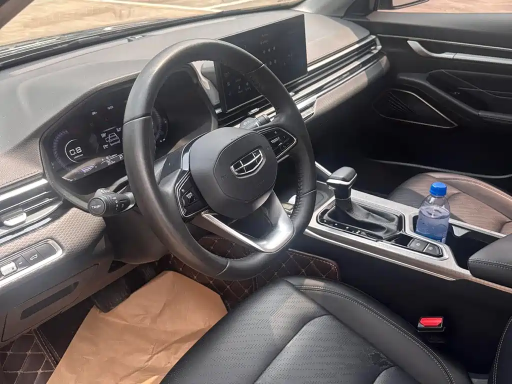Geely Emgrand — миниатюра 8